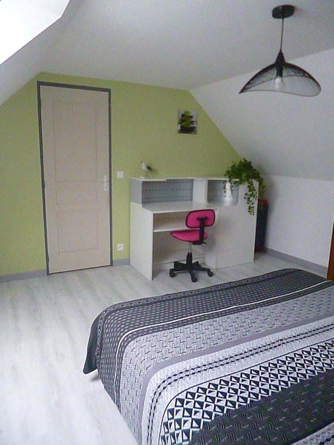 Trégourez Gite Au Calme Centre Finistere Jardin Clos מראה חיצוני תמונה