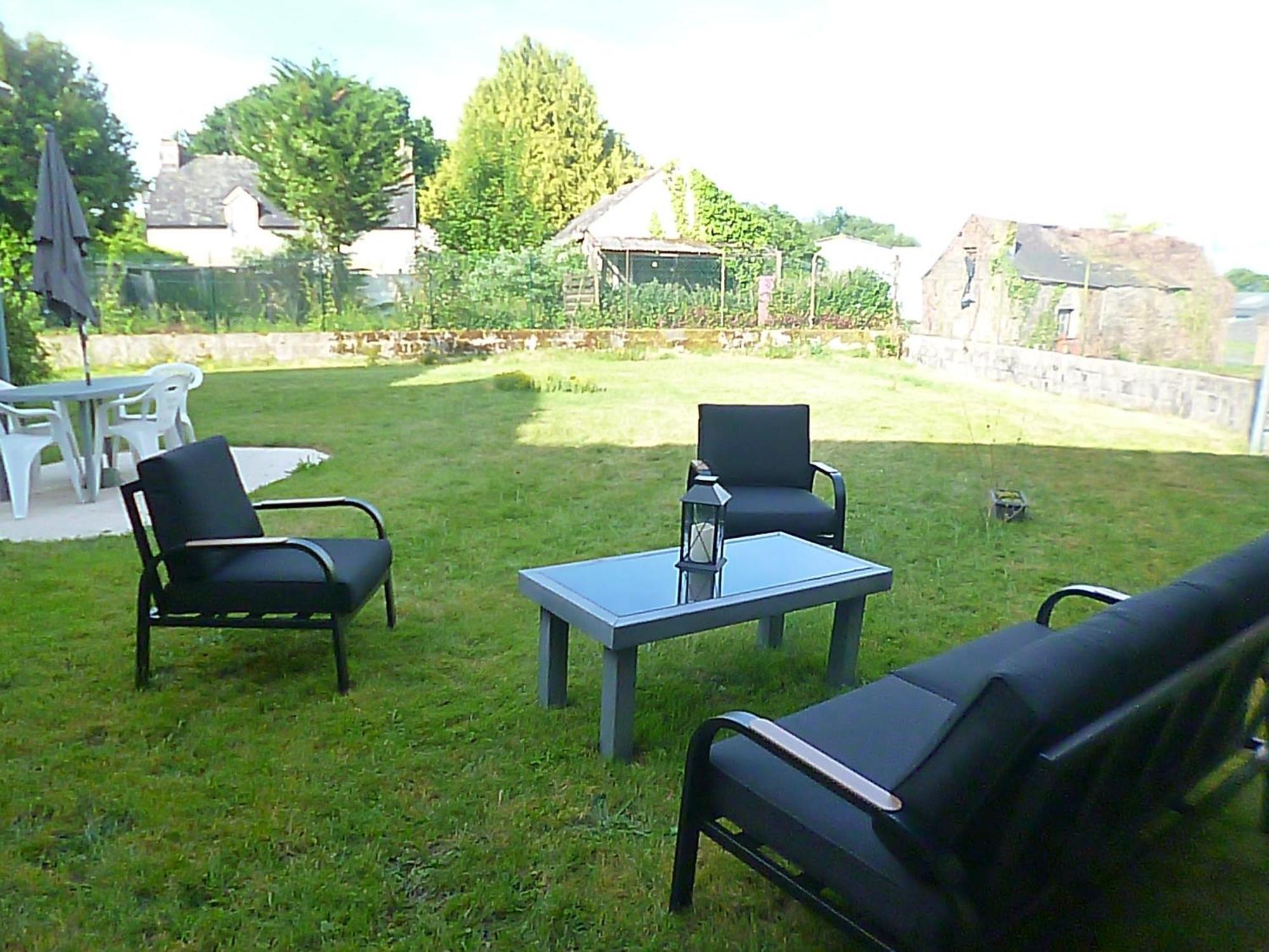 Trégourez Gite Au Calme Centre Finistere Jardin Clos מראה חיצוני תמונה